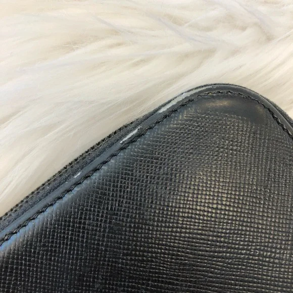 Prada Black Wallet - Picture 4 of 8